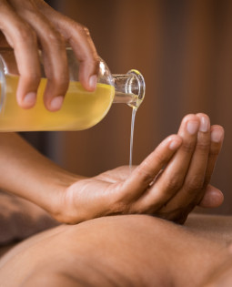 MASSAGE ΑΡΩΜΑΤΟΘΕΡΑΠΕΙΑΣ