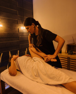 SPORTS MASSAGE